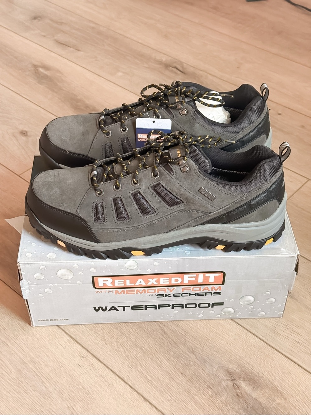 SKECHERS RELAXED FIT RELMENT SONEGO WATERPROOF HIKING SHOES GRAY SIZE 16 NIB